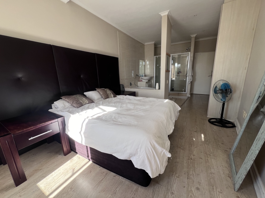 To Let 3 Bedroom Property for Rent in Big Bay Western Cape